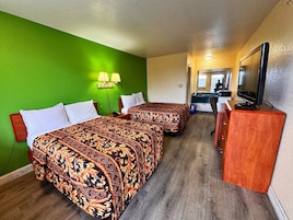 Escrivaninha, Wi-Fi de cortesia, roupa de cama