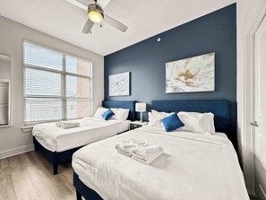 2 chambres, fer et planche à repasser, Wi-Fi, draps fournis