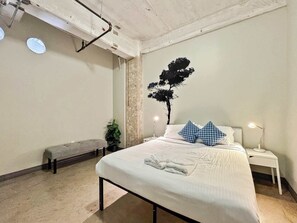 2 chambres, fer et planche à repasser, Wi-Fi, draps fournis