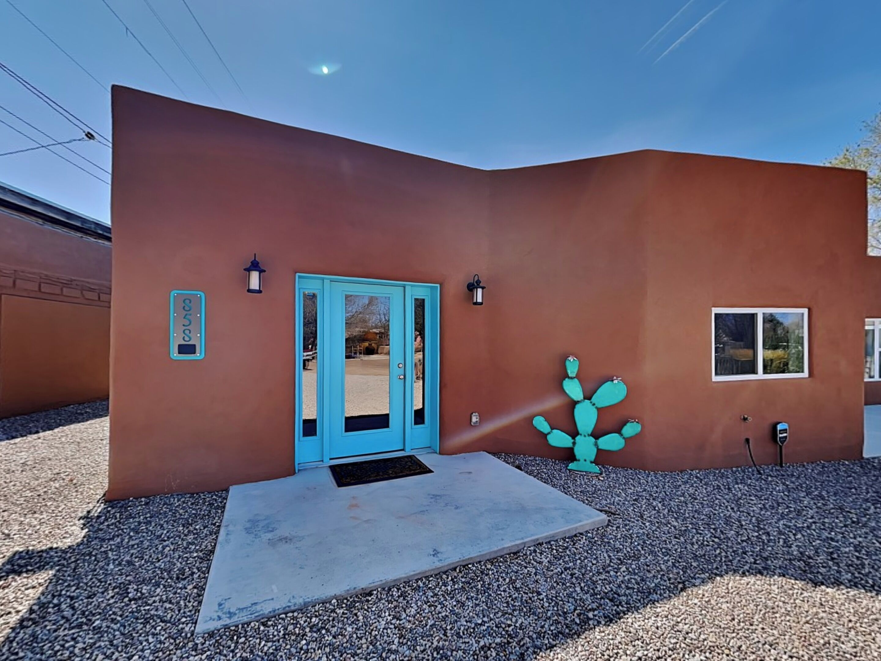 House (3 Bedrooms) | Property amenity