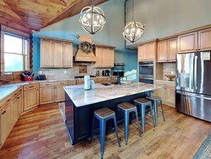 Studio (5 Bedrooms) | Property amenity - 5 Solas Lodge by Jackson Mountain Rentals (Sevierville)