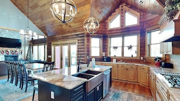 Studio (5 Bedrooms) | Property amenity