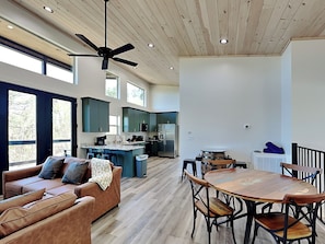 Studio (1 Bedroom) | Property amenity - Splashin in the Wildflower by Smoky Cove Resort (Sevierville)