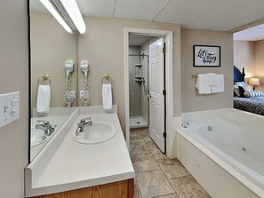 Condo (2 Bedrooms) | Property amenity - Smoky Mountain Bliss by Jackson Mountain Rentals (Gatlinburg)