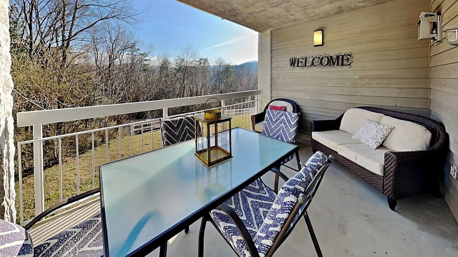Smoky Mountain Bliss Whispering Pines 323