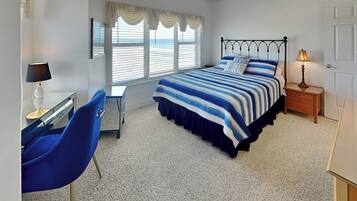 Condo (3 Bedrooms) | Property amenity
