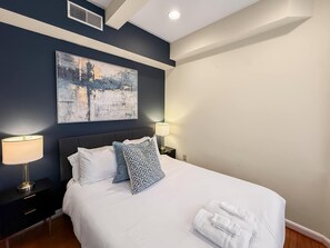 2 bedrooms, iron/ironing board, WiFi, bed sheets