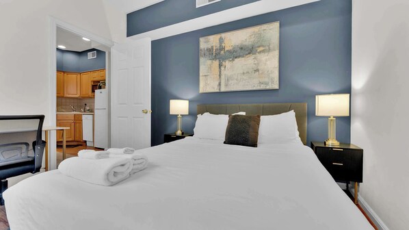 2 bedrooms, iron/ironing board, WiFi, bed sheets