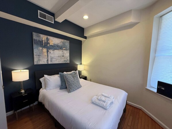 2 bedrooms, iron/ironing board, WiFi, bed sheets