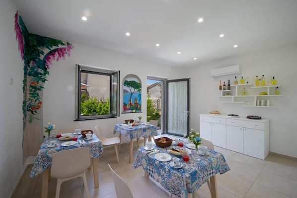 Full-size fridge, oven, dishwasher - L AMARANTO (Pianillo)