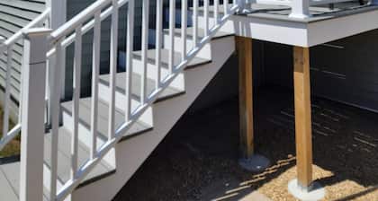 G St Inn Unit 7 Cozy 2-bedroom apartment in charming Hampton with AC, WiFi