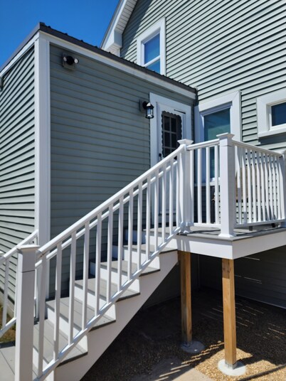 G St Inn Unit 7 Cozy 2-bedroom apartment in charming Hampton with AC, WiFi