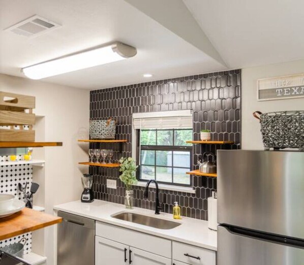 House, Patio, Courtyard View | Private kitchen - Canyon Lake Retreat by The Key Rentals (Canyon Lake)