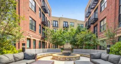 NEW Listing in Arlington, VA close to metro and one FREE parking included