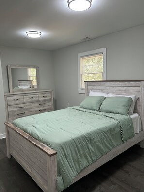 3 chambres, fer et planche à repasser, accès au Wi-Fi (inclus)