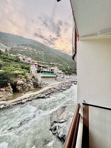 Torwal plaza and guest house 