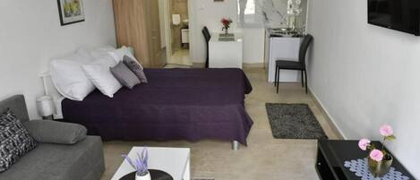 Internet, bed sheets