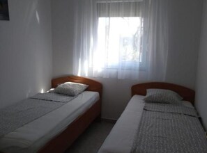 1 bedroom, iron/ironing board, Internet, bed sheets