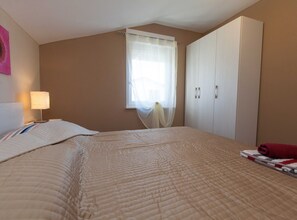 2 bedrooms, Internet, bed sheets - Beachfront Apartments for Relaxing Getaways in Crikvenica - Standard Two Bedroom Apartment 7 (Crikvenica)