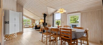 Amazing home in Sæby with sauna