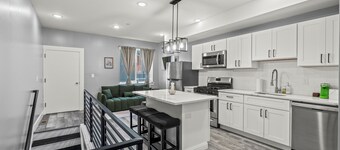 Serenity Stays Charming 3bd 2.5ba Oasis