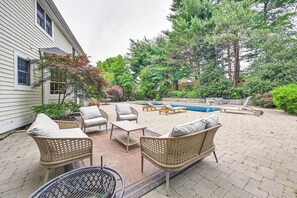 Terrace/patio - Private Pool & Patio: Luxe Westchester Home! (Briarcliff Manor)