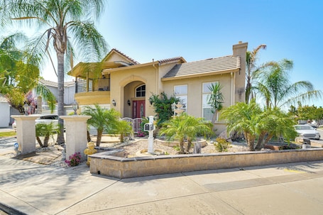 Exterior. Golf, Fish & More: Cozy ‘Safari Unit’ in Atwater!