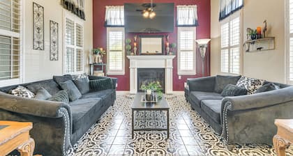 Golf, Fish & More: Cozy ‘Safari Unit’ in Atwater!