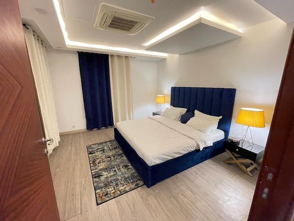 1 bedroom, blackout curtains, soundproofing, iron/ironing board