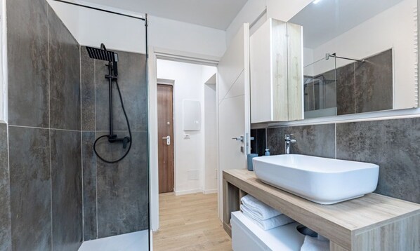 Dusche, Bidet