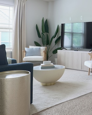 TV connectée, cheminée