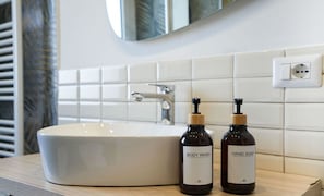 Douche, bidet