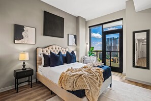 3 chambres, bureau, fer et planche à repasser, accès au Wi-Fi (inclus)