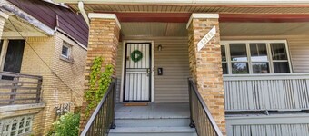 Charming 3-bedroom house with AC, WiFi in awesome Detroit
