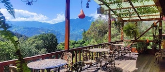 Las Orquideas Runtun Lodge