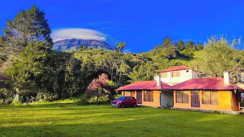 Las Orquideas Runtun Lodge