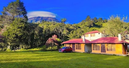 Las Orquideas Runtun Lodge