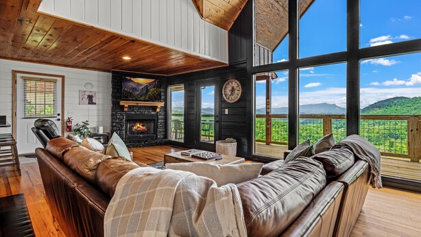 Unclassified image, 1 of 46, button - 6 Bedroom VIEW next to Dollywood FLASH SALE today (Sevierville)
