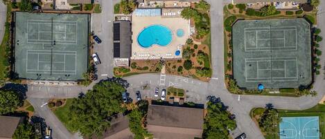 Condo, 1 King Bed with Sofa bed (Seascape Lakefront Villas 124) | Sport court