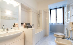Bidet