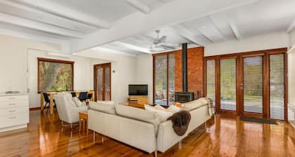 Sea Sounds on Lohr Inverloch