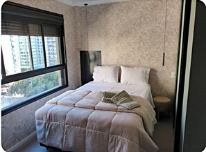 1 chambre, bureau, fer et planche à repasser, Wi-Fi gratuit