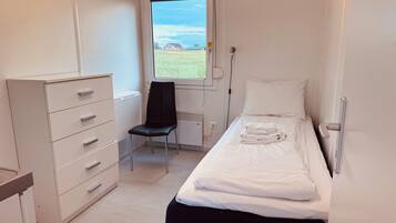 Comfort Single Room, Garden View | Desk, laptop workspace, free WiFi, bed sheets