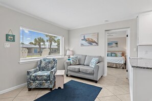 Townhome, 1 King Bed (Capri by the Gulf 105)