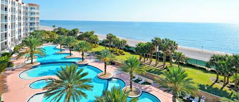 Condo (3 Bedrooms) | Property amenity