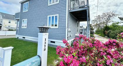 Plum Island Cottage | Easy Beach Access