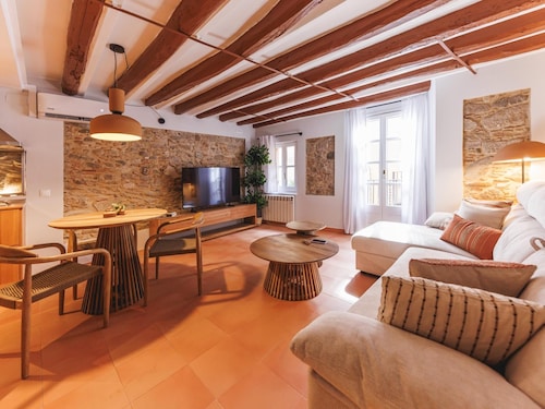 Calderers Cavall - Holiday Apartment Rental Girona | Bravissimo