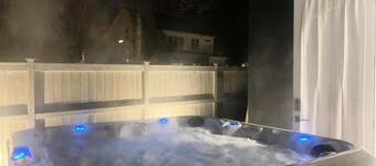 Modern Luxury Tiny House w/ Private Hot Tub, Spa Shower & Designer Touches