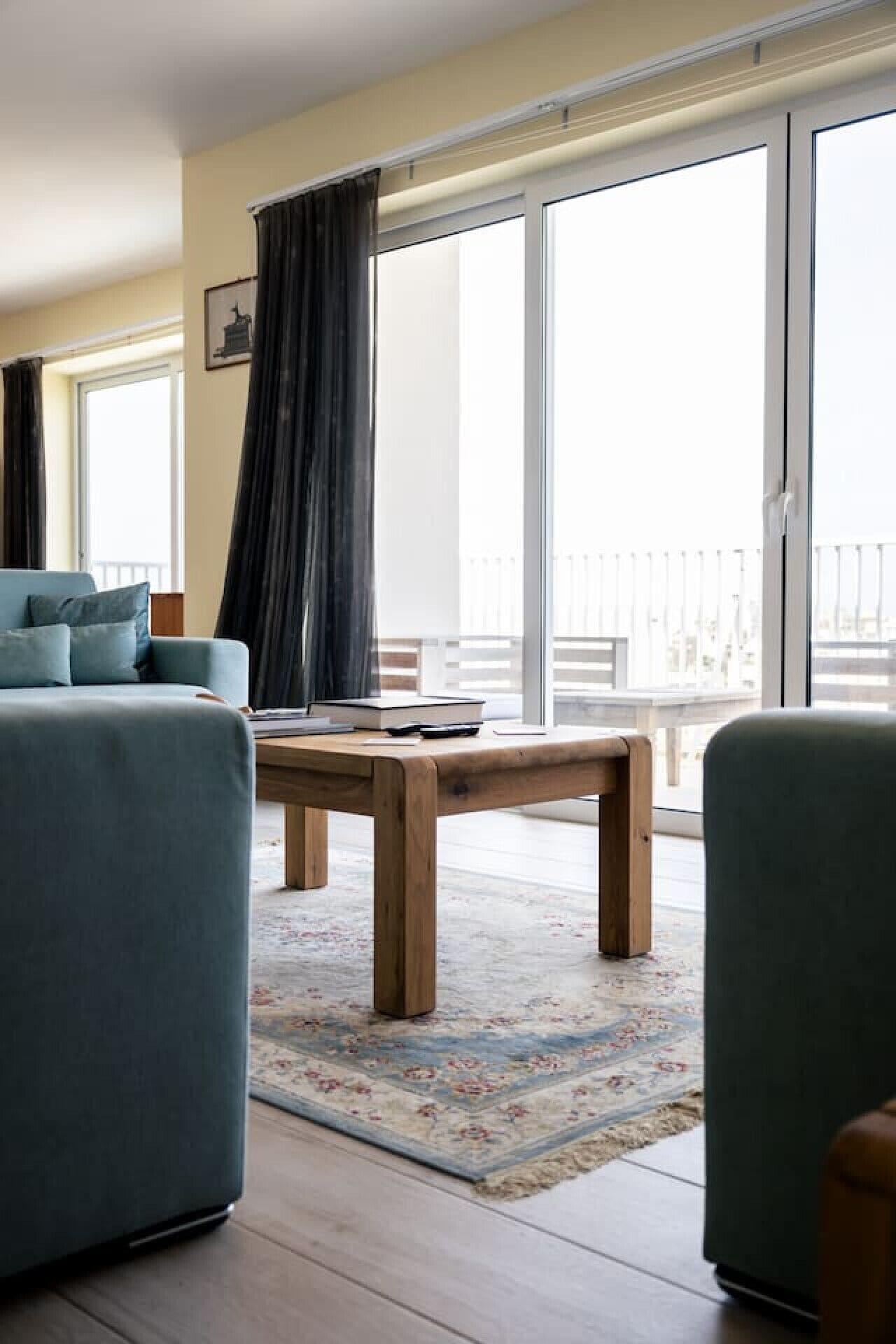 Elegant Apt With Open Views - Malta