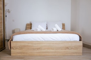 1 bedroom, desk, iron/ironing board, free WiFi - New 1 Bedroom Apartment with Country Views (Ix-Xagħra)